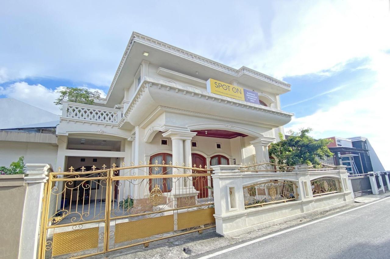 Oyo 2897 Rahmah Residence Syariah Bukittinggi Zewnętrze zdjęcie